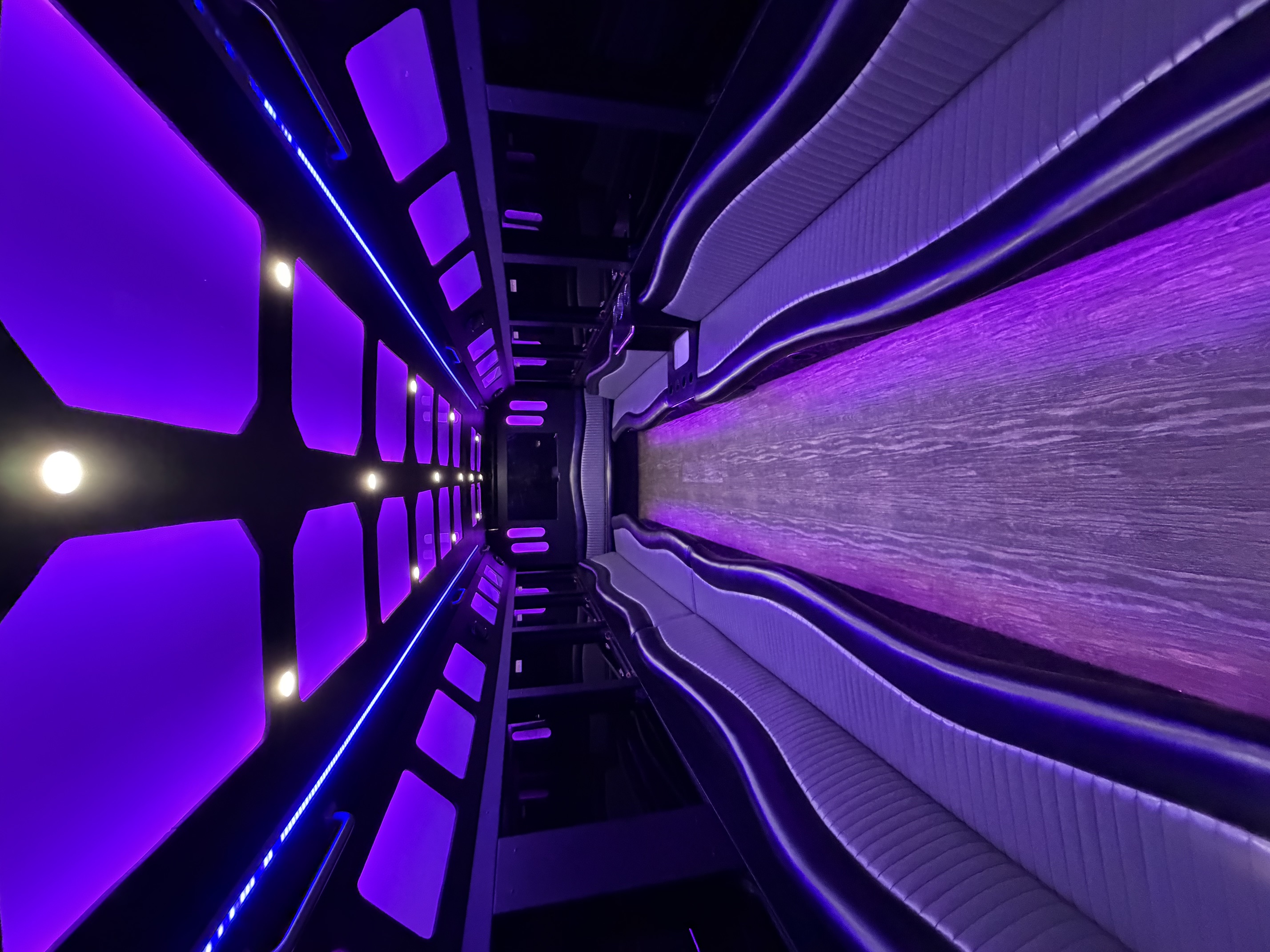 Executive Party Bus Interior 40-44 Passengers